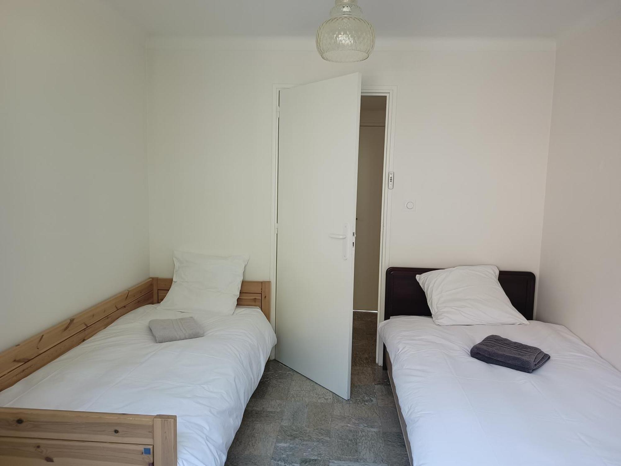 Grand Appartement, 2 Chambres Et Jardin Nîmes Dış mekan fotoğraf